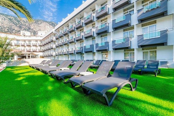 Transatlantik Beach Hotel