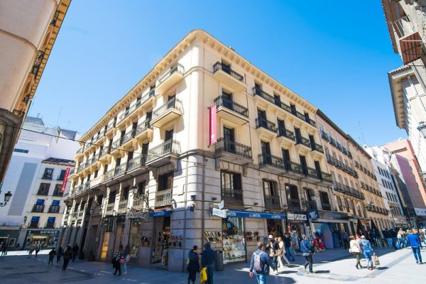Petit Palace Preciados