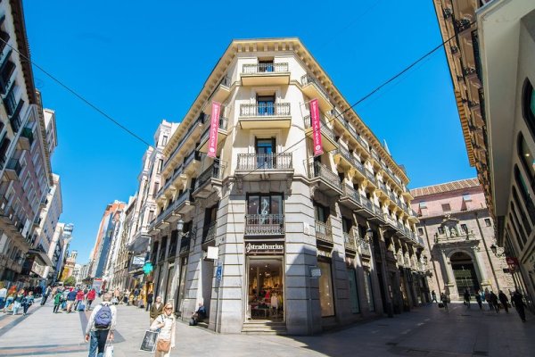 Petit Palace Preciados
