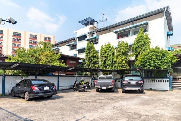 Riski Residence BangkokNoi