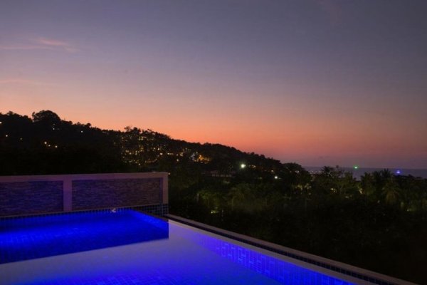 Paripas Patong Resort