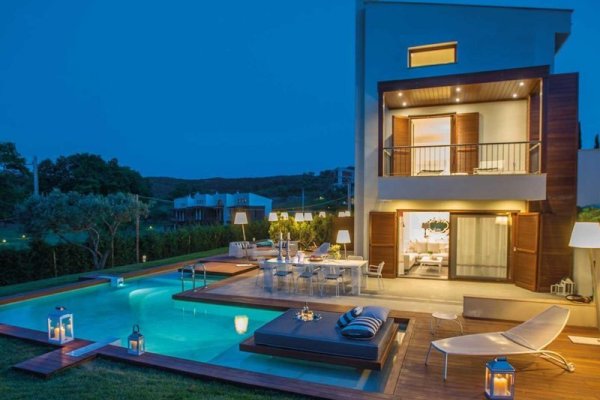 Avaton Luxury Hotel & Villas