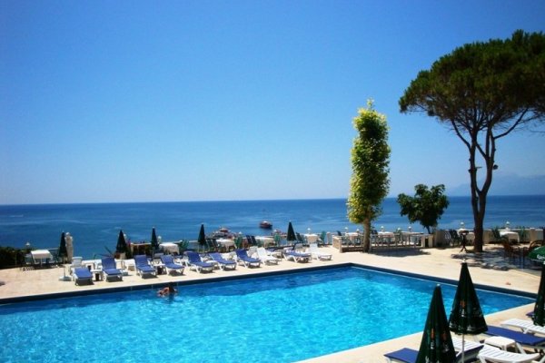 Lara Hotel