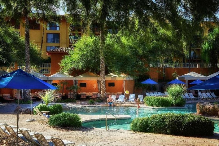 Pointe Hilton Tapatio Cliffs Resort