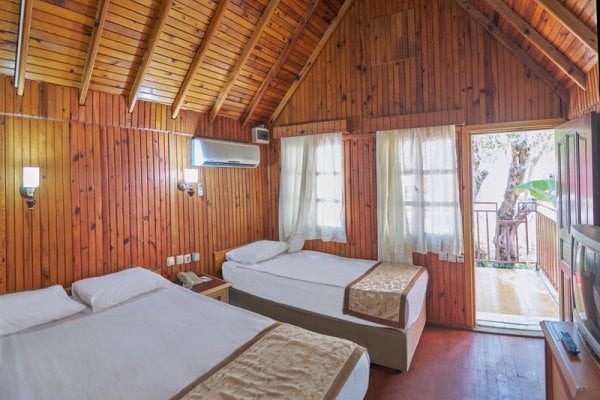 Nova Beach Hotel