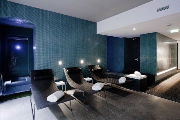 C2 Hotel