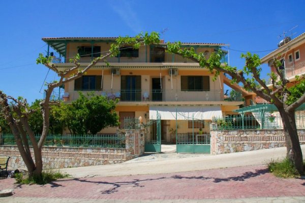 Maria Apartments