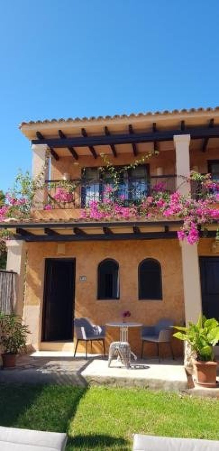 Casa Naya