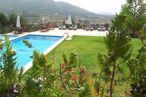 Casa Naya