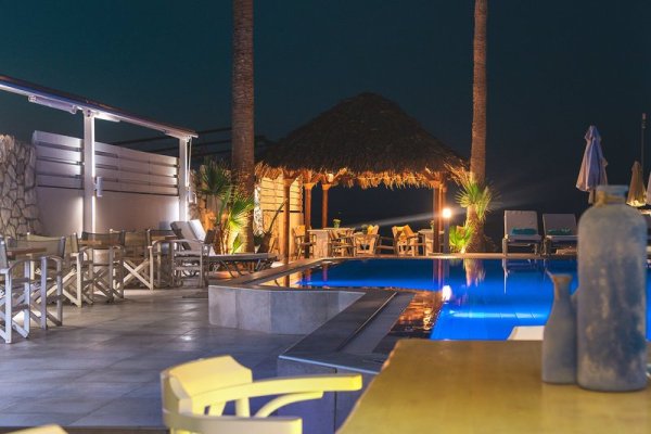 Soleil Apartments & Studios