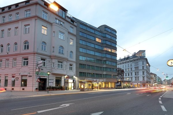 Eurostars Embassy