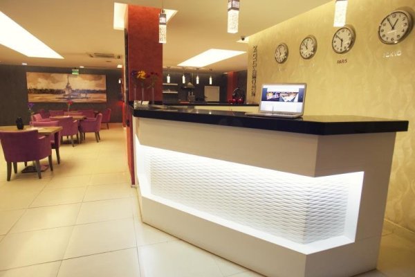 Helikon Business Hotel