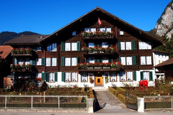Chalet Swiss