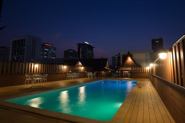 True Siam Rangnam Hotel