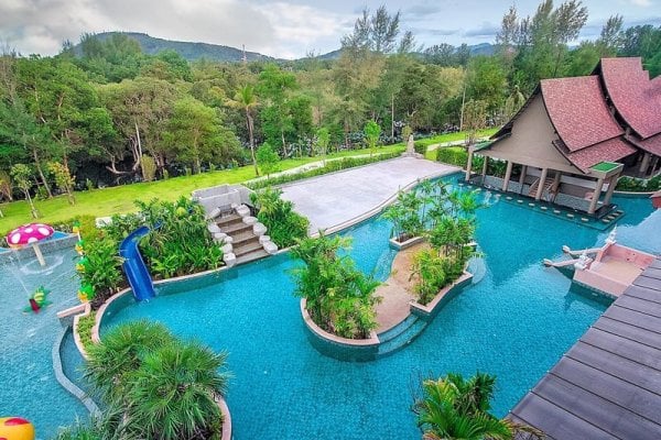 Maikhao Palm Beach Resort