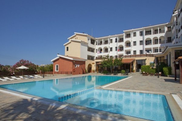 Episkopiana Hotel & Sports Resort