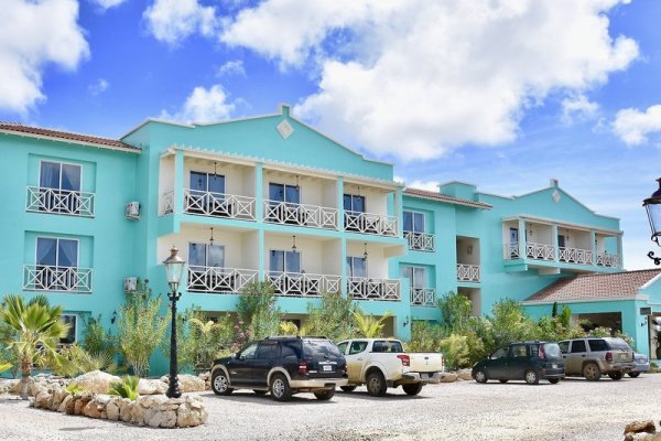 Ocean Breeze Boutique Hotel & Marina