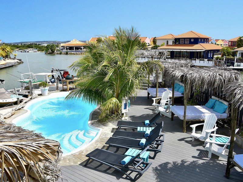Ocean Breeze Boutique Hotel & Marina