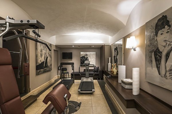 The Independent Hotel