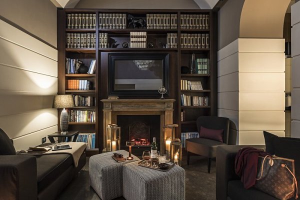 The Independent Hotel