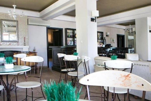 Irilena Hotel