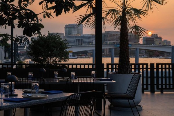The StandardX Bangkok Phra Arthit