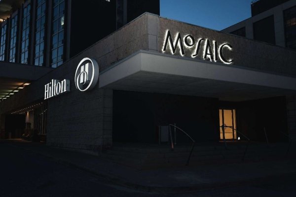 Hilton Toronto Airport