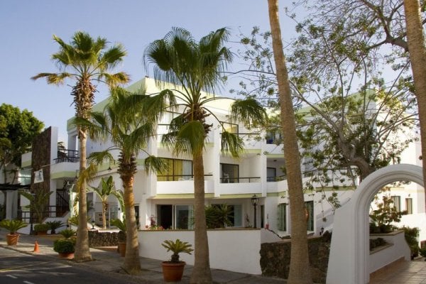Aparthotel Esquinzo Y Monte Del Mar