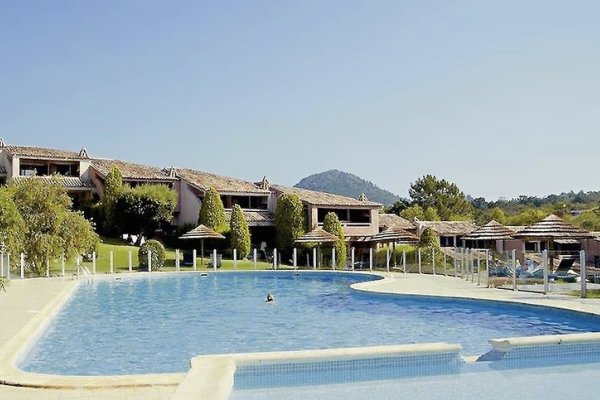 Domaine Santa Giulia Palace