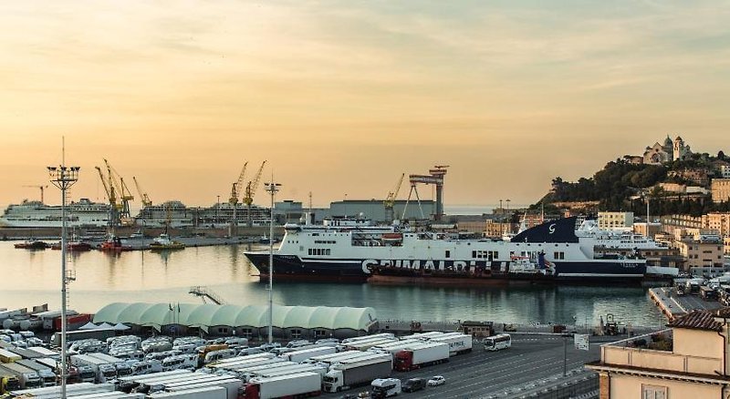 Seeport Hotel