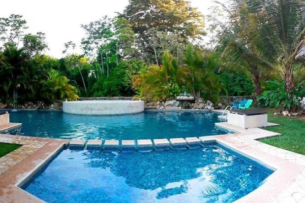 Axkan Palenque