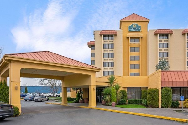 La Quinta Inn & Suites Tacoma Seattle