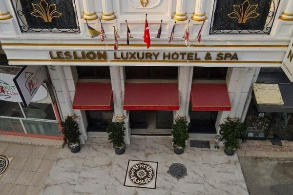 Les Lion Luxury Spa