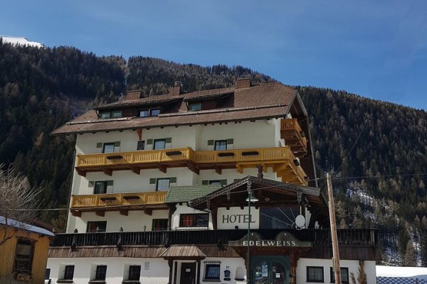 Edelweiss Hotel