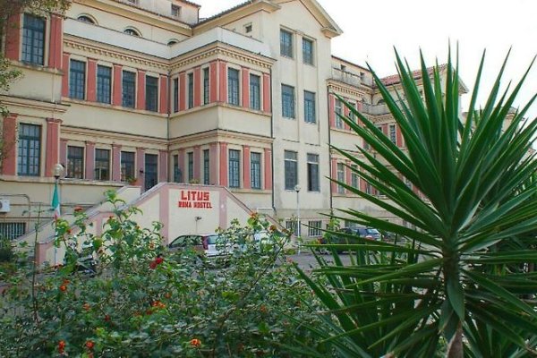 Litus Roma Hostel