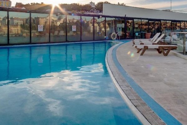 VIP Executive Éden Aparthotel