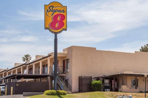Super 8 Barstow