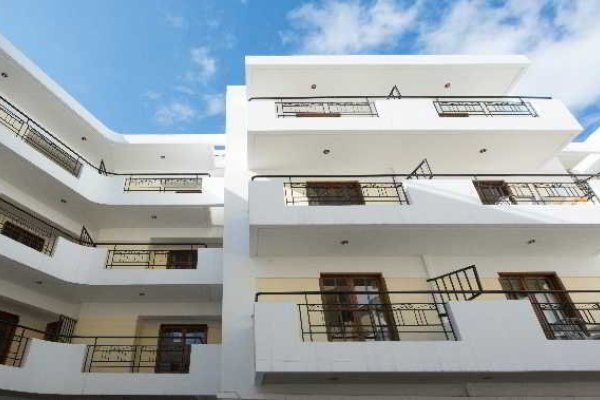 Artemis Hotel & Apartments