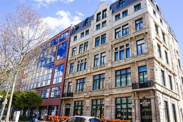 The Monument Hotel