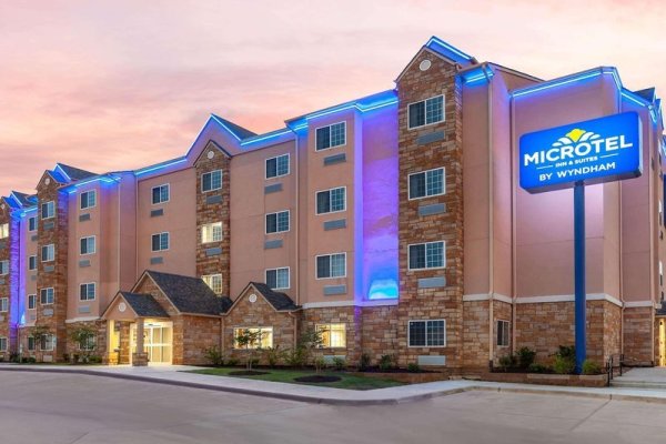 Microtel Inn & Suites by Wyndham College Station