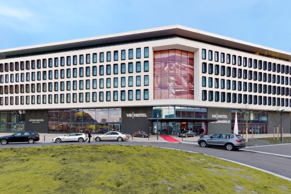 V8 Hotel Classic - Motorworld Region Stuttgart