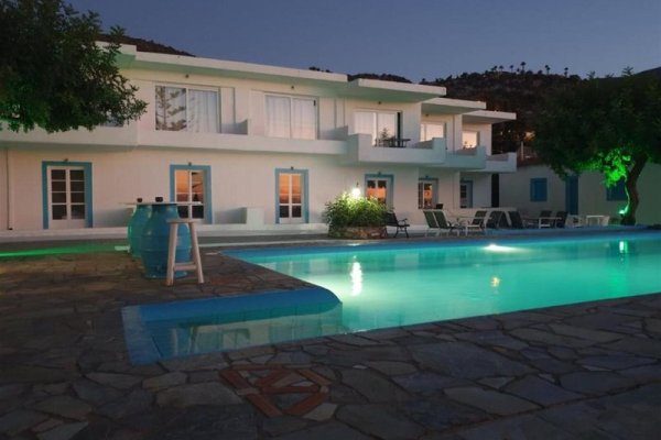 Mila Malia Suites