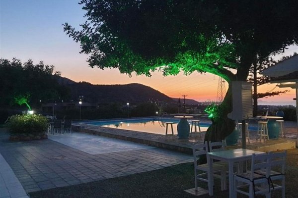 Mila Malia Suites