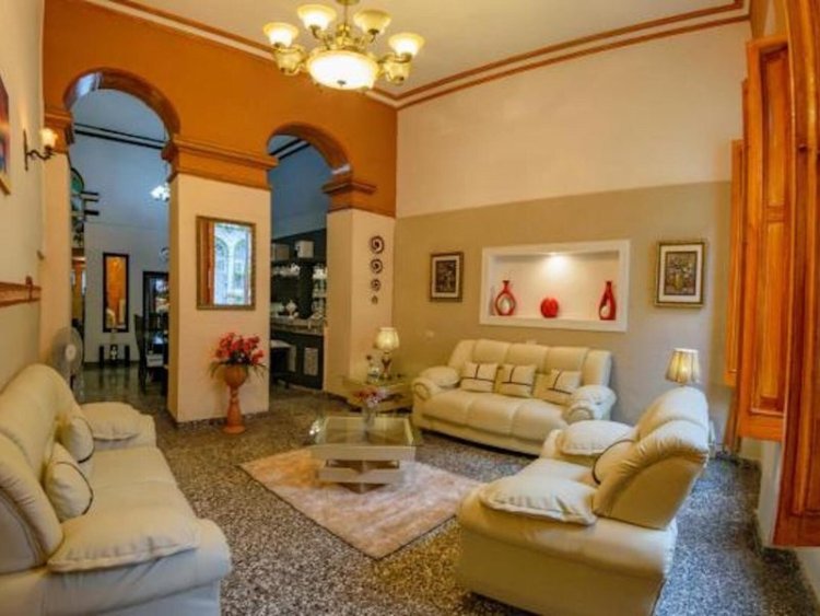 Nora´s House