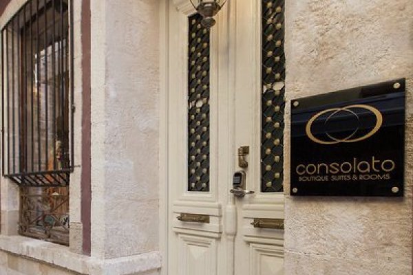 Consolato Boutique