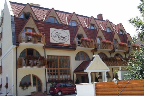 Agnes Hotel