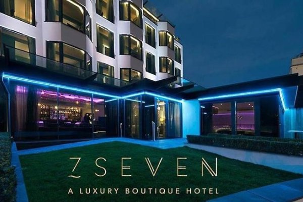 Seven Hotel