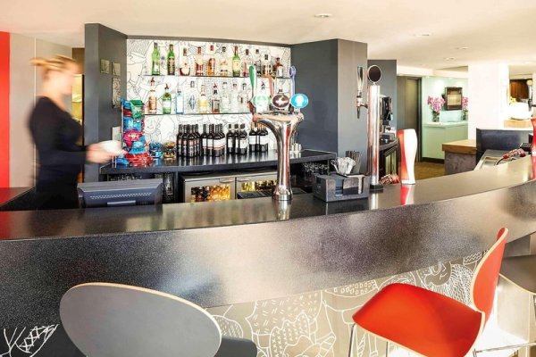 ibis London Luton Airport