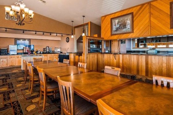 Best Western Bidarka Inn