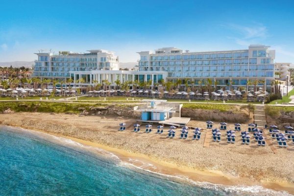 Amavi Madefortwo Hotels